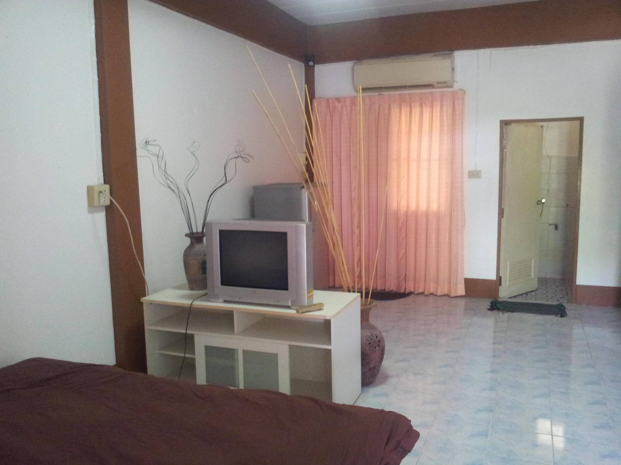 Baan Kanlaya Chonburi Esterno foto