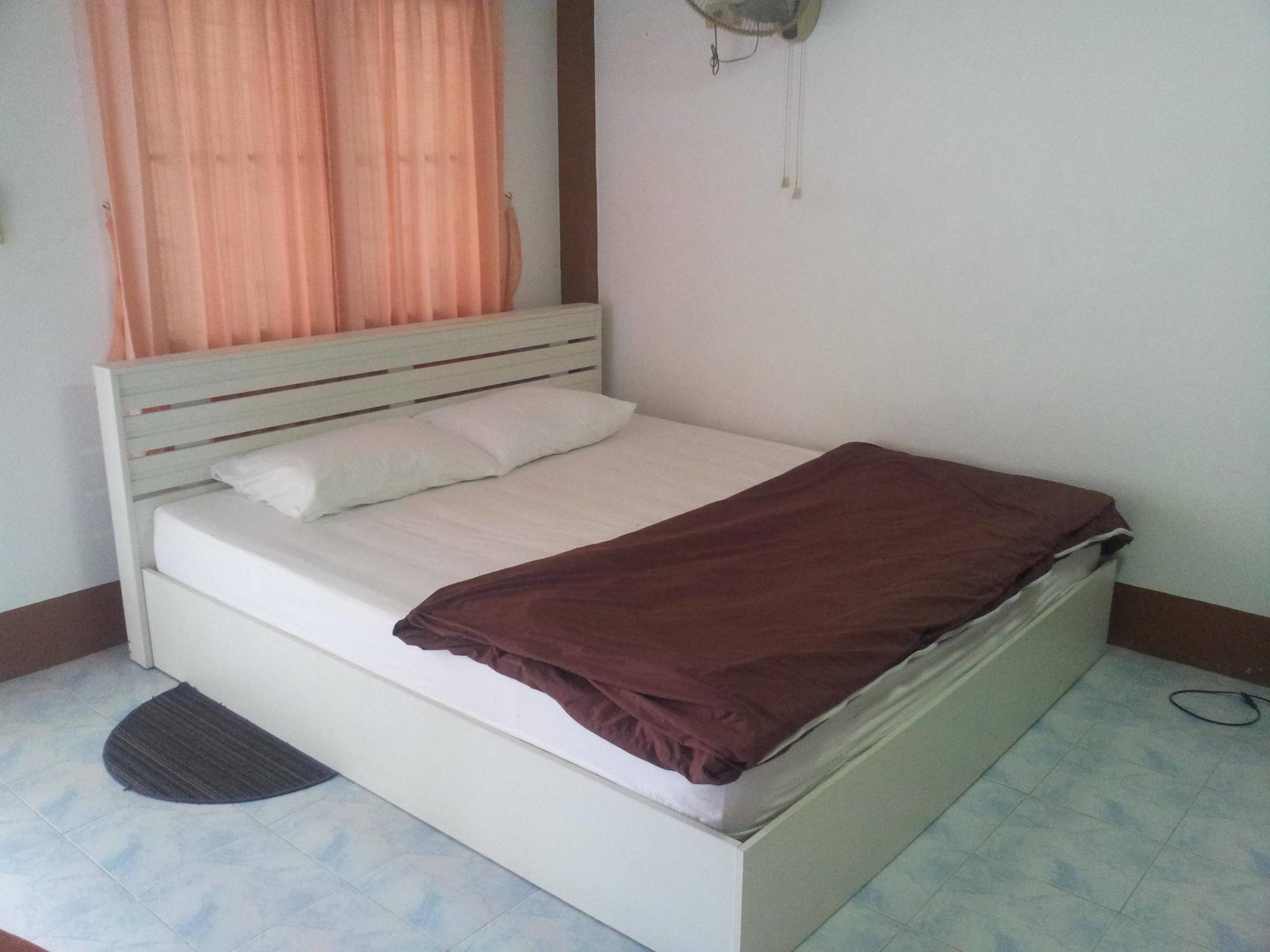 Baan Kanlaya Chonburi Esterno foto